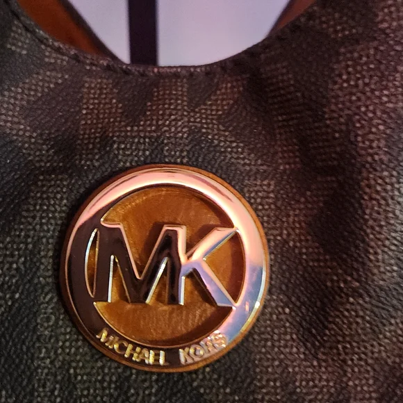 Michael Kors Brown Shoulder Bag.  EUC - Picture 4 of 13